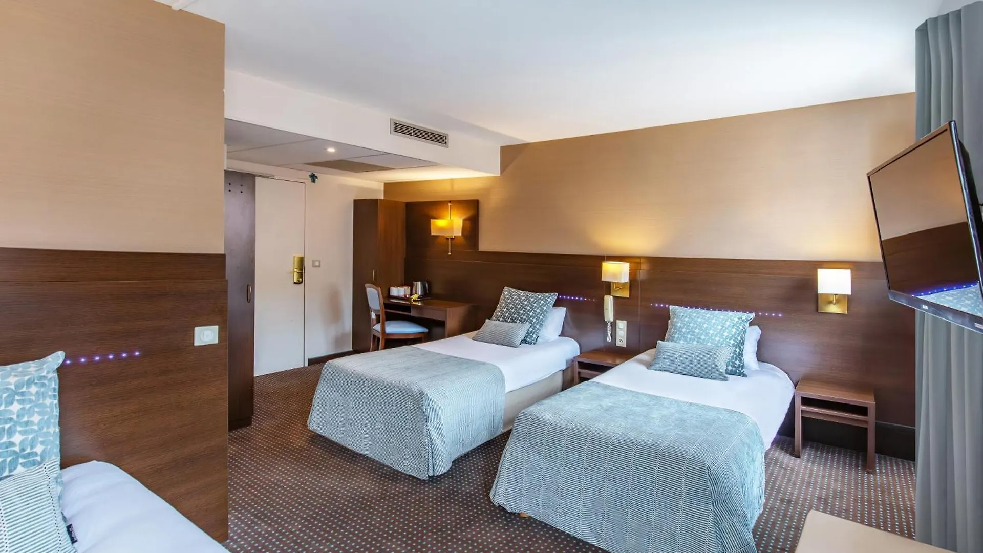 Helgon Hotel - Lourdes Pyrenees 4*,  France